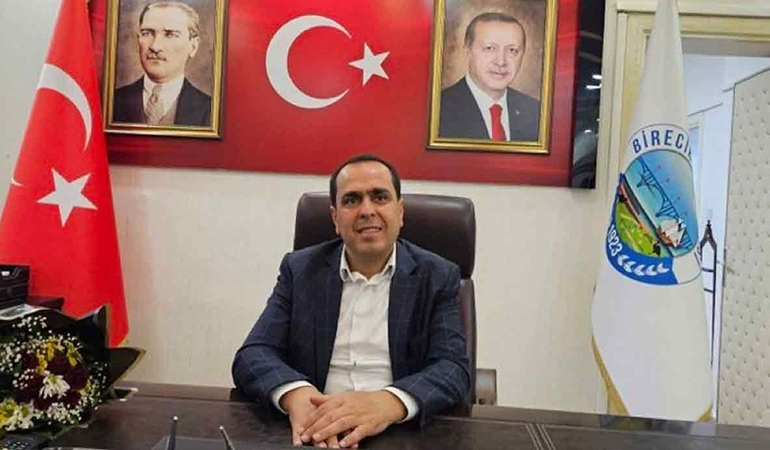 DEM Parti’de ‘dış müdahale’ itirafı… Belediye başkanı ve meclis üyeleri istifa etti