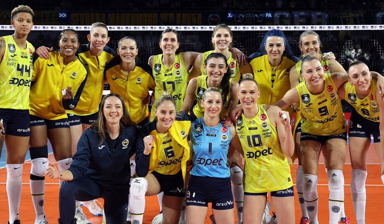 Kadınlar voleybolda şampiyon Fenerbahçe!
