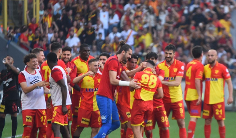 Göztepe yeniden Süper Lig’de