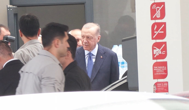 Erdoğan’dan akaryakıt istasyonu ziyareti
