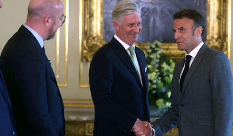 Macron, Krala dokundu… Belçika’da tepkiler yağdı