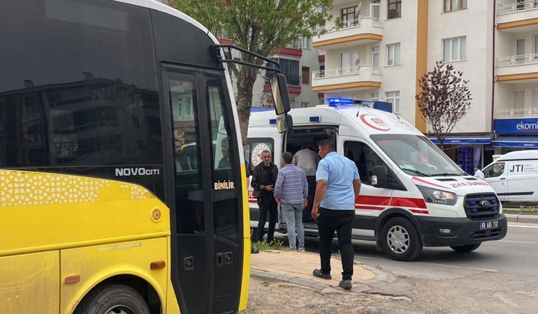 Halk otobüsü şoförü, talebini reddettiği yolcu tarafından bıçaklandı