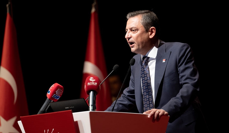 Özgür Özel’den ‘yerel halk’ açıklaması: Tam bir saray mantığı