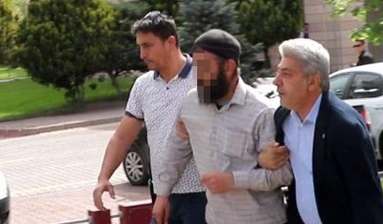 23 Nisan’da provokasyon: ‘Puta tapmayın’ diye bağırdı, gözaltına alındı