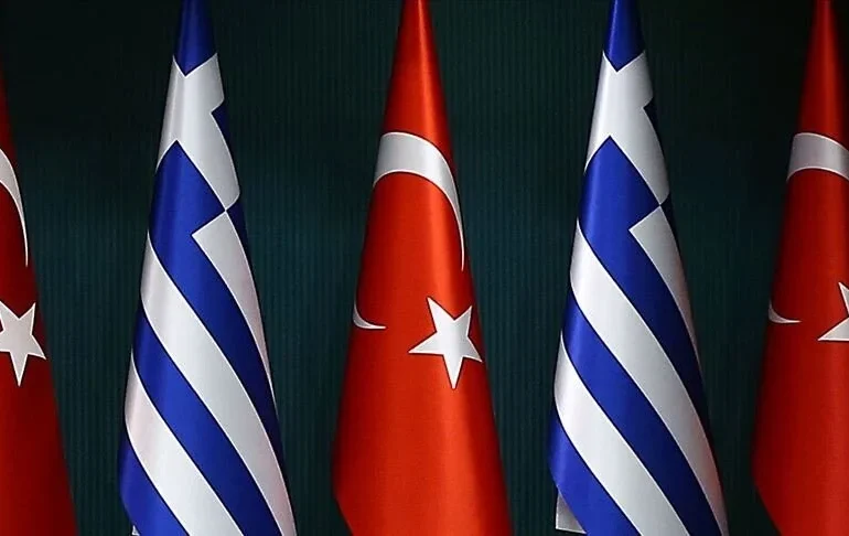 Türkiye ve Yunanistan Dışişleri Bakanları Londra’da bir araya geldi