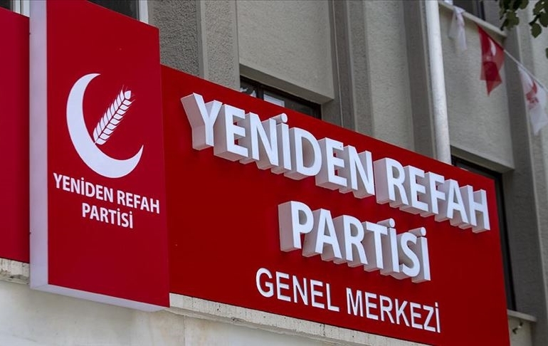 Yeniden Refah Partili belediye başkanı, partisinden istifa etti