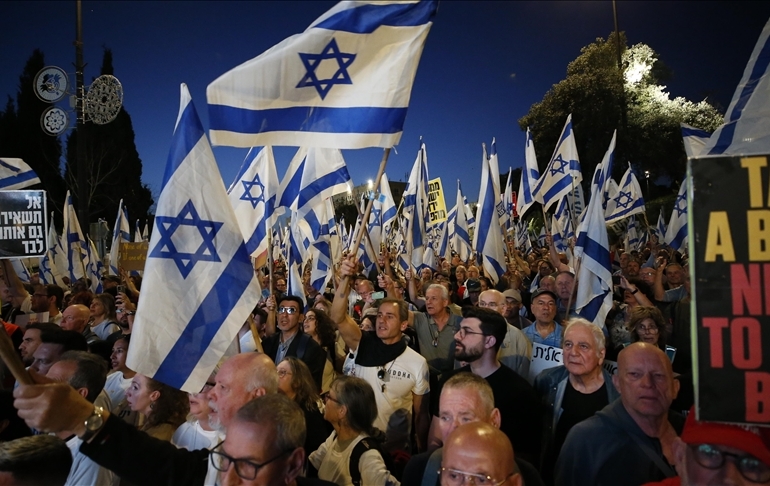 İsrail’de halk sokağa indi: ‘Netanyahu istifa’