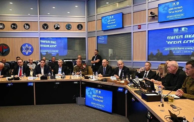 İsrail Savaş Kabinesi ortadan ikiye bölündü
