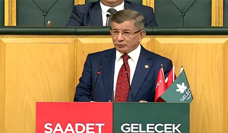 Ahmet Davutoğlu: Anayasanın her şeyini açık yüreklilikle tartışalım