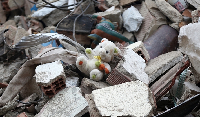 Deprem bölgesinde çocuk intihar vakalarında artış