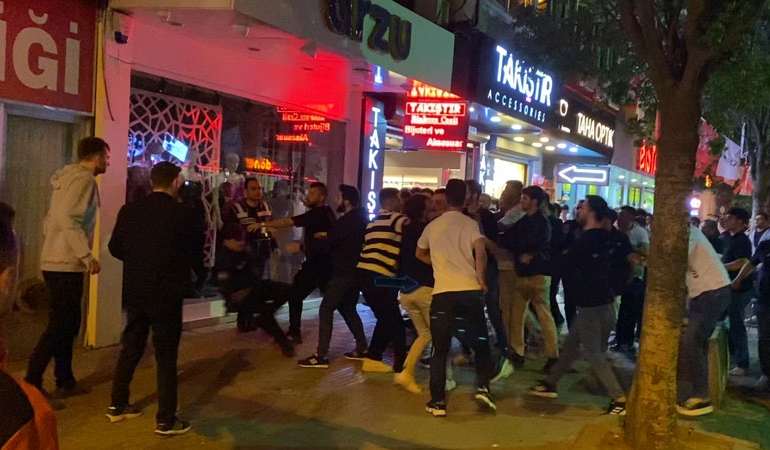 Bursa’da taşlı sopalı derbi kavgası: 3 gözaltı