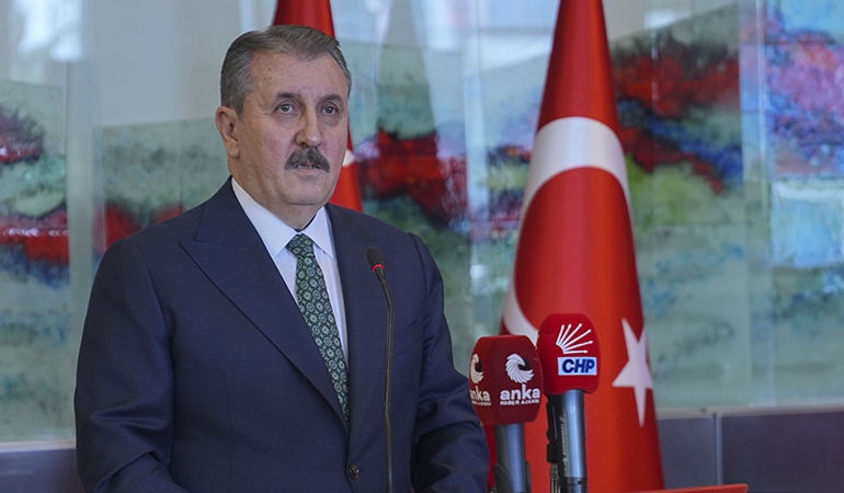 Mustafa Destici’den ‘mülteci’ sözleri: Bizim vatandaşlarımız da suç işliyor, Özgecan Aslan’ı kim öldürdü?