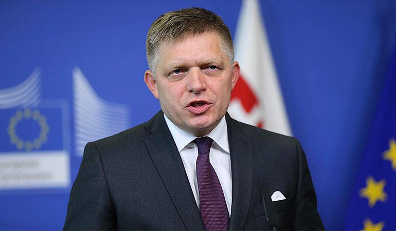 Slovakya Başbakanı’na silahlı saldırı