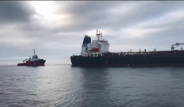 İstanbul’da alarm: 40 bin ton petrol yüklü tanker sürüklendi