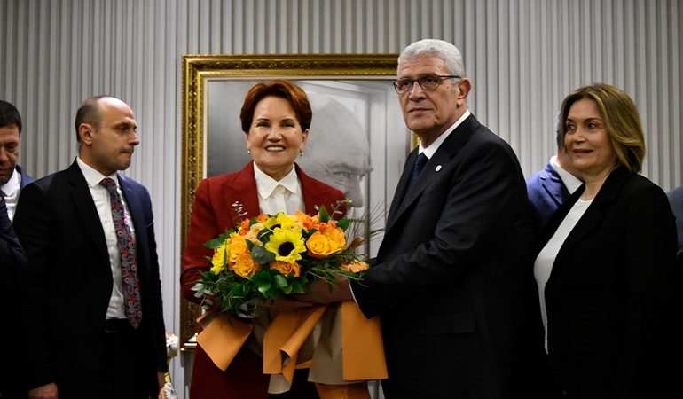 İYİ Parti’de devir teslim: Müsavat Dervişoğlu ve Meral Akşener’den mesajlar…