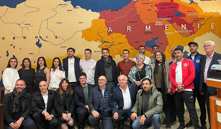 Fransız belediye başkanından skandal Türkiye paylaşımı