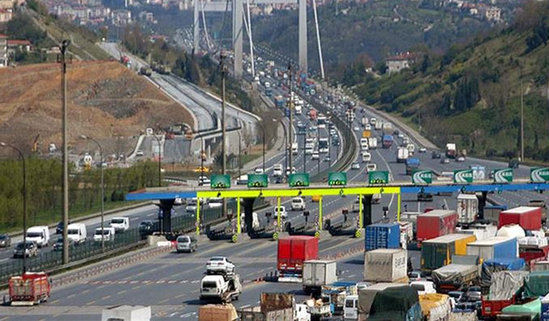 Otoyol ve köprü ücretlerine zam