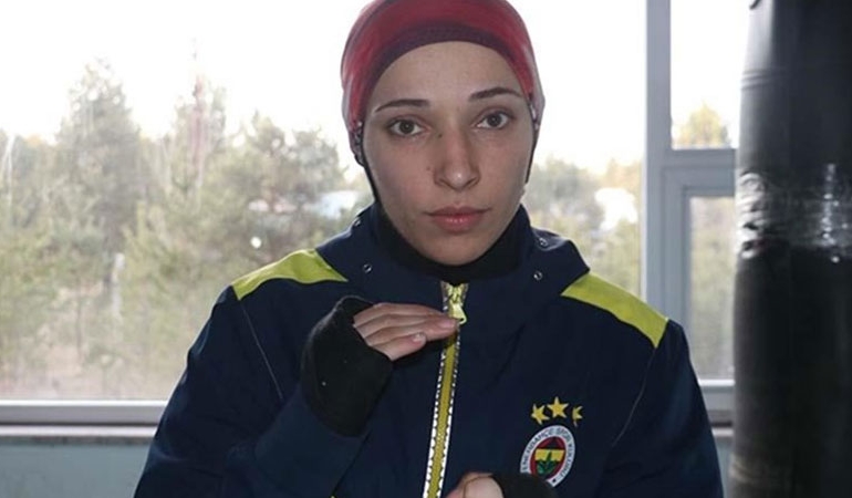 Yılan soktuğu için yoğun bakıma alınmıştı: Milli boksör Rabia Topuz’dan iyi haber