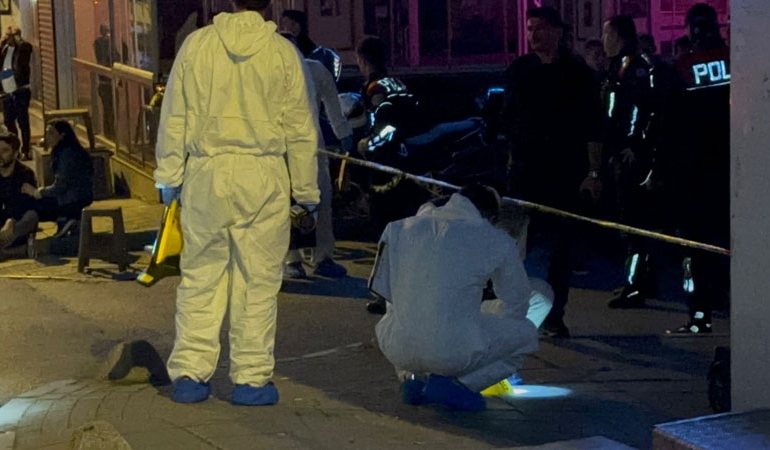 Üsküdar’da iki grup arasında silahlı çatışma: Ölü ve yaralılar var