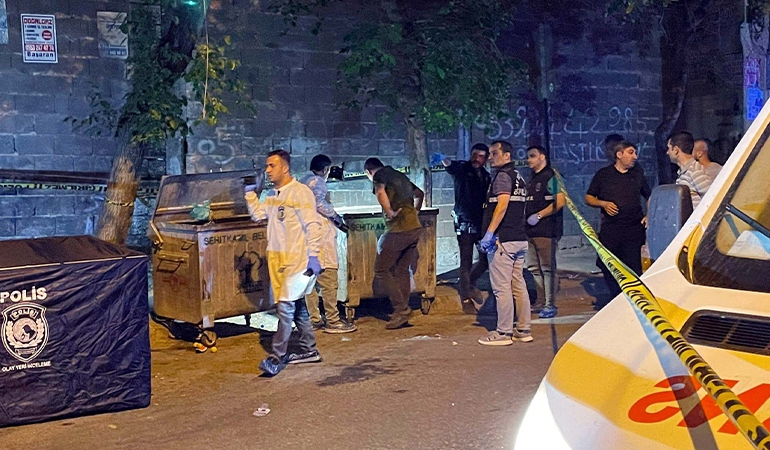Çöp konteynerinde boğazından bıçaklanmış kadın cesedi bulundu