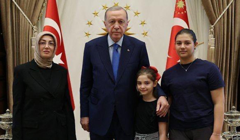 erdogan-ayse-ates