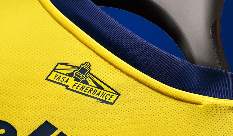 Fenerbahçe tanıttı: İşte yeni sezon formaları