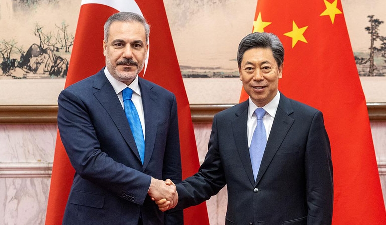 Hakan Fidan’dan Çin’de ‘güçlü ve kalıcı ortaklık’ mesajı