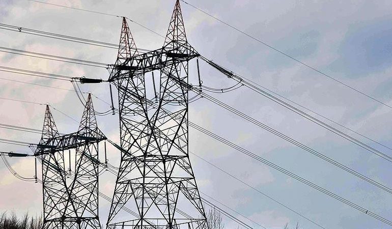 Şanlıurfa’da patoz makinesi yüksek gerilim hattına değdi: Ölü ve yaralılar var