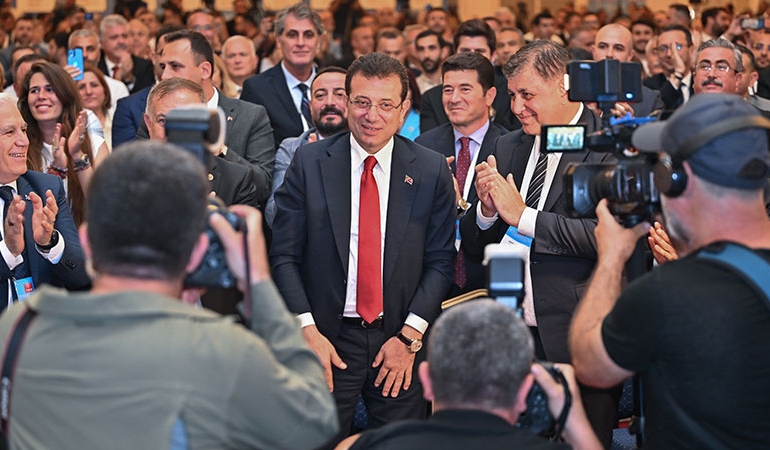 Ekrem İmamoğlu’ndan ‘parti içi rekabet’ mesajı