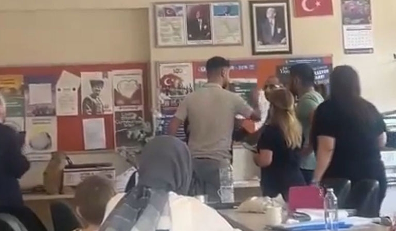 Kardeşi sınıfta kalınca öğretmene yumruk atan kişi tutuklandı