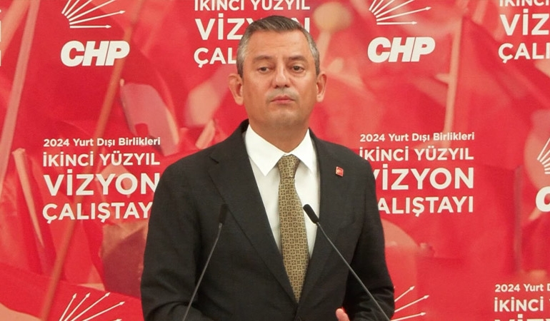 Özgür Özel’den iktidara AB eleştirisi