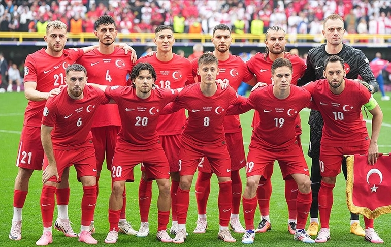 A Milliler son 16 turuna yükseldi: Çekya’yı 2-1’le devirdik