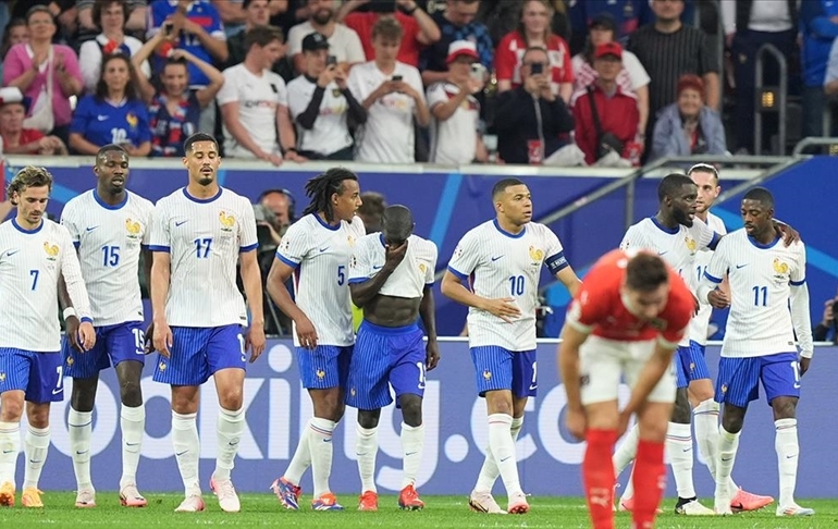 Fransa, 3 puanı tek golle aldı