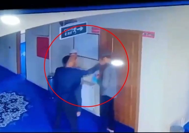 Kuran kursunda 2 öğrenciye tokat atan imam açığa alındı… Kendini böyle savundu