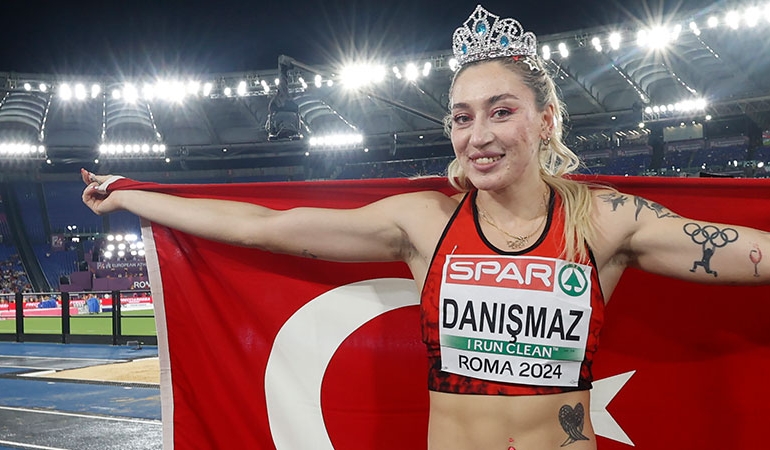 Tuğba Danışmaz’dan rekor kota ve gümüş madalya