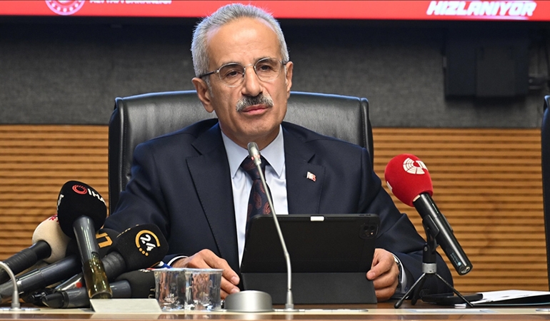 Bakan Uraloğlu’ndan uçak bileti fiyatlarına ilişkin açıklama