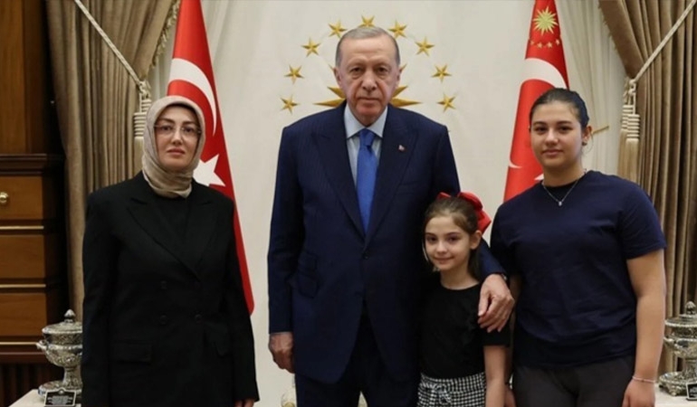 2ayse-ates-erdogan