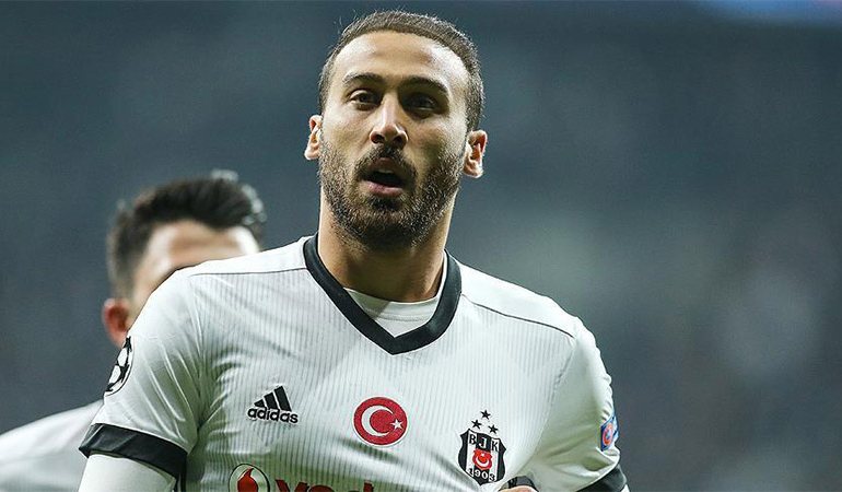 Fenerbahçe, Cenk Tosun’u açıkladı