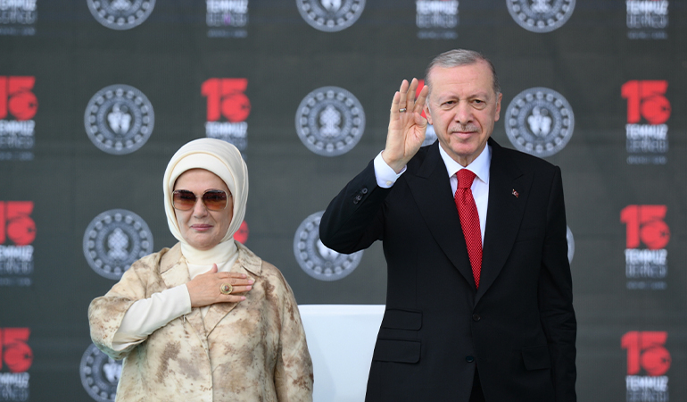 Erdoğan: 15 Temmuz’a tiyatro diyenleri affetmeyeceğiz