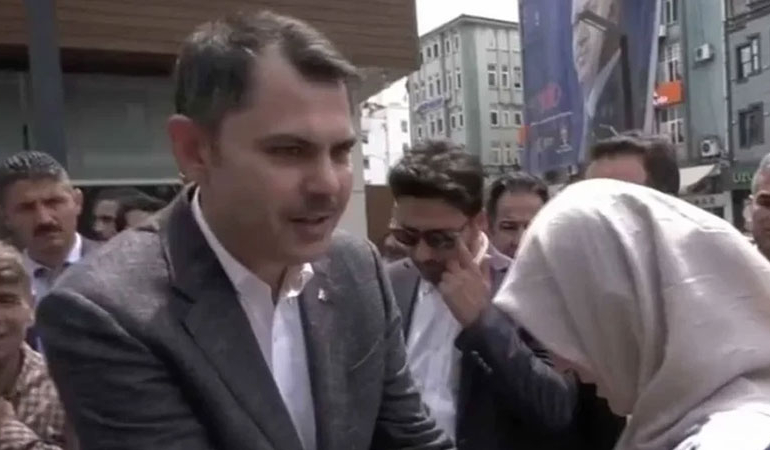Murat Kurum’dan emekliye dilenci muamelesi