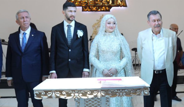 Mansur Yavaş ve Melih Gökçek aynı karede