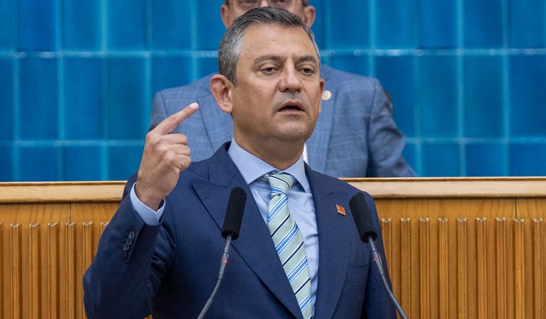 15 Temmuz gecesini anlattı… Özgür Özel’den ‘tiyatro’ tepkisi