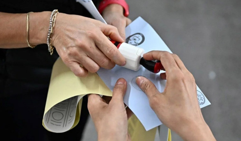 MetroPOLL’den yeni seçim anketi: CHP ile AKP arasındaki fark açılıyor…