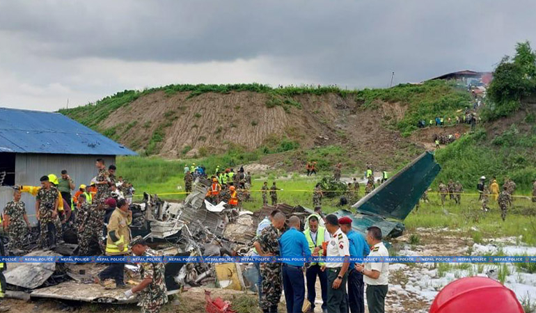 Nepal’de yolcu uçağı kalkış sırasında kaza yaptı