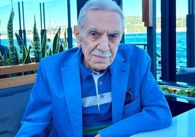 Aydemir Akbaş hayatını kaybetti