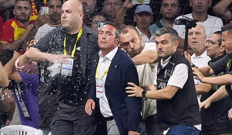 Ali Koç’tan Göztepe maçında yaşananlar hakkında açıklama: 3 Temmuz sürecinde taraftarımıza yaşatılanların aynısı…