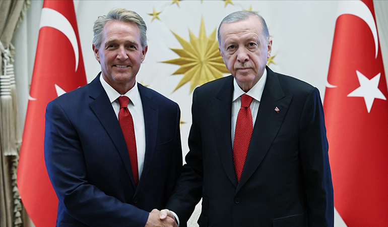 ‘Hangi yüzle randevu isteyeceksin?’ demişti: Erdoğan, ABD Büyükelçisi Flake’i kabul etti
