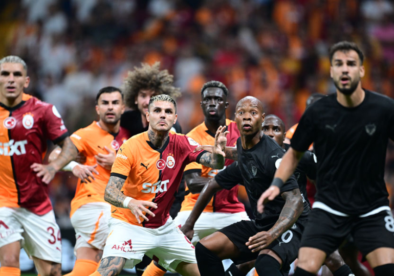 Galatasaray ilk maçında geriden geldi