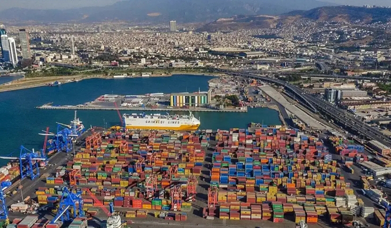 izmir-alsancak-limani