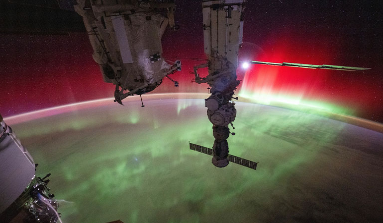 NASA astronotu, güneşin doğuşunun görüldüğü bir video paylaştı